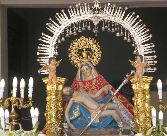 La Virgen sin corona